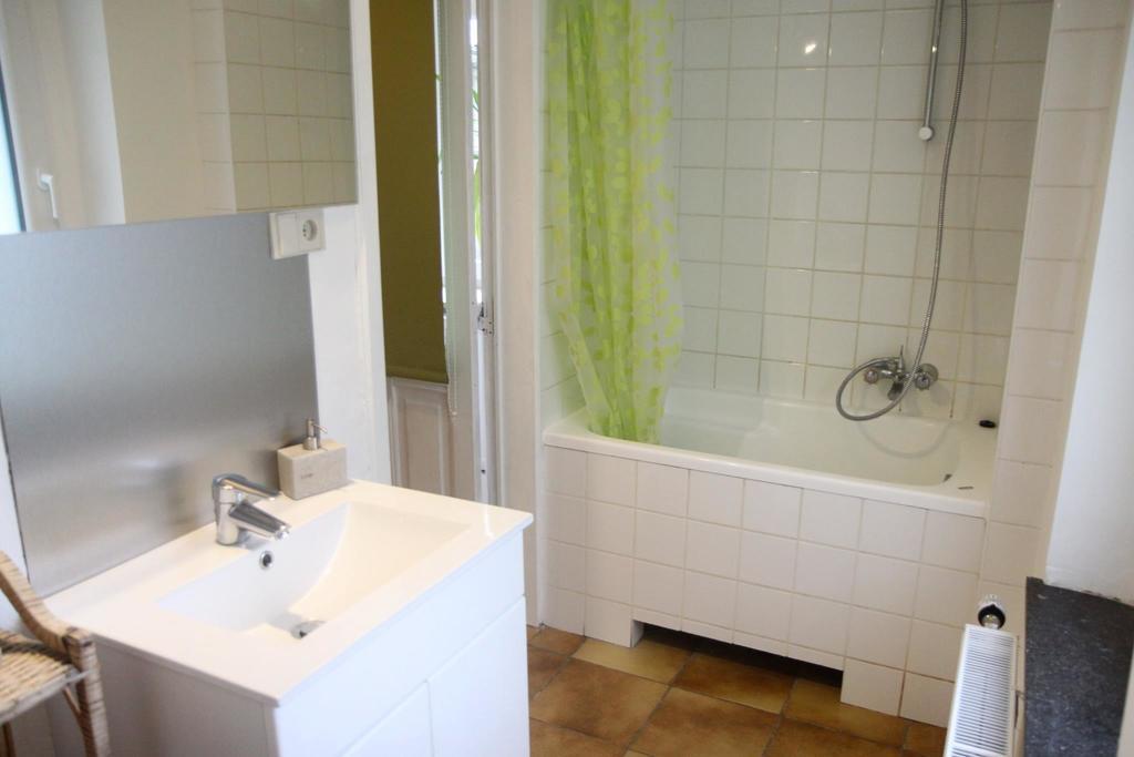 Holiday Home "Les Ancolies " Gite Citadin สปา ห้อง รูปภาพ